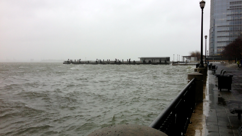 Illustration for article titled As Hurricane Sandy Makes Landfall How Does It Look Outside Where You Are?